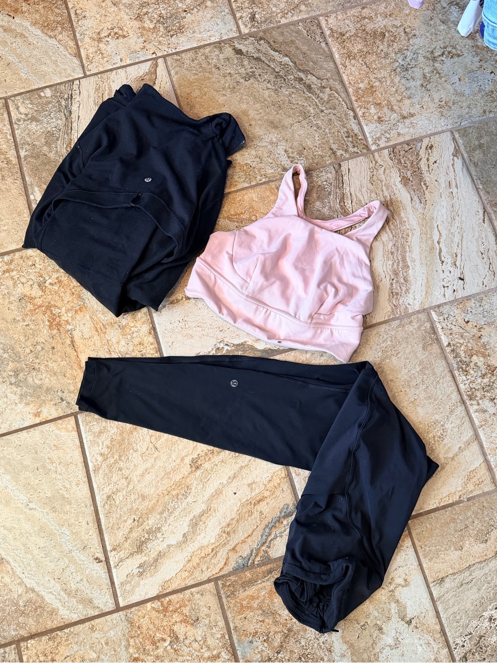 Size 10 Lululemon Bundle- Define Jacket, Leggings with Pockets, Sports Bra